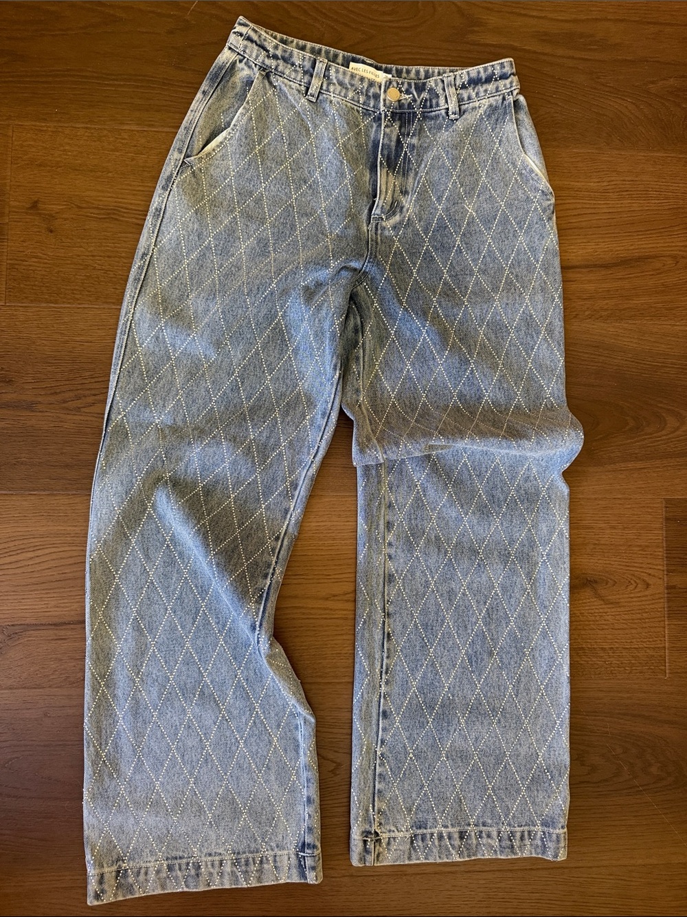 Rhinestone Embellished Straight Leg Jeans